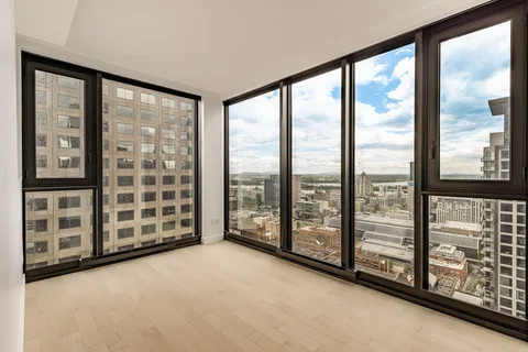 1210 Rue Jeanne-Mance, Apt. 2902, Ville-Marie