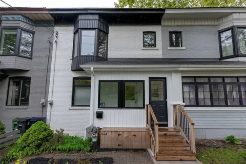 10 Mcgee St, Toronto