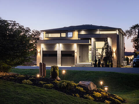 783 Montgomery Drive, Hamilton